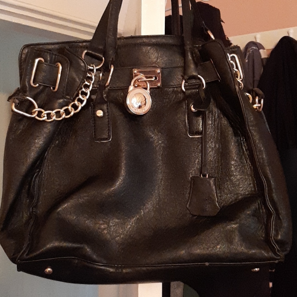 MICHAEL KORS WORN HANDBAG